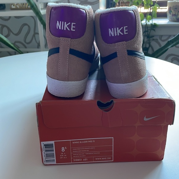 2004 WMNS Nike Blazer Mid ‘Miss Piggy’ Size 8.5 - Picture 5 of 10